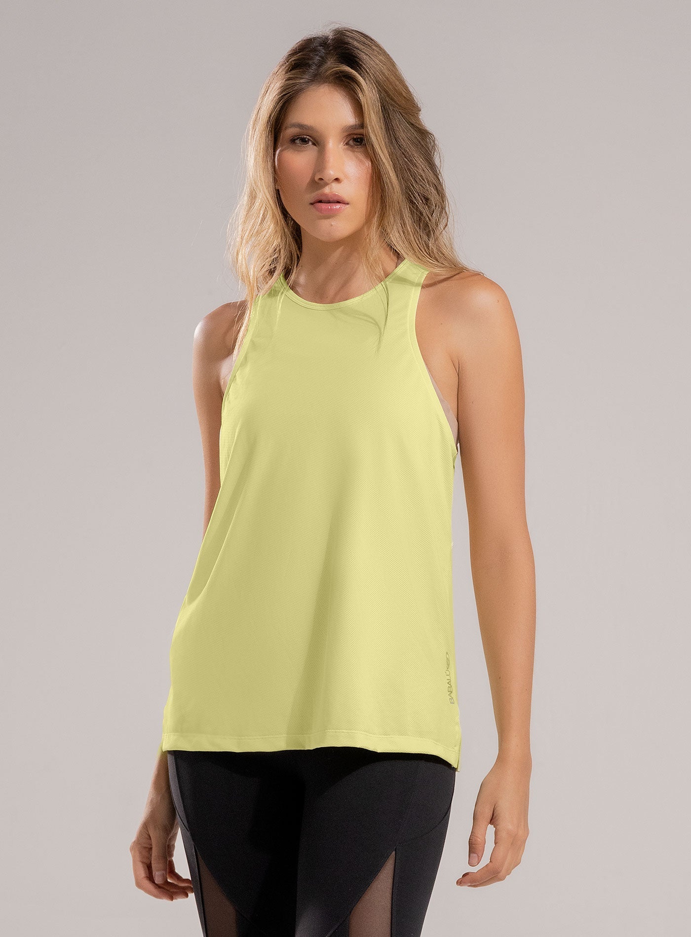 BLUSA DEPORTIVA CON ESTAMPADO