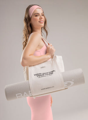 Bolso deportivo color beige para mujer, marca BABALÚ, referencia 114093, vista lateral. Compra al por mayor en int.babalu.com.co en USD.