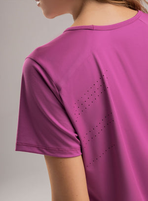 Camiseta deportiva color fucsia para mujer, marca BABALÚ, referencia 113793, vista trasera. Compra al por mayor en int.babalu.com.co en USD.
