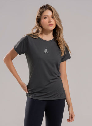 Camiseta deportiva color gris para mujer, marca BABALÚ, referencia 112453, vista frontal. Compra al por mayor en int.babalu.com.co en USD.