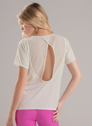 Camiseta deportiva color marfil para mujer, marca BABALÚ, referencia 112823, vista trasera. Compra al por mayor en int.babalu.com.co en USD.