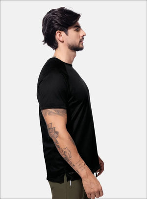 Camiseta deportiva color negro para hombre, marca INIZIO, referencia 86536, vista lateral. Compra al por mayor en int.babalu.com.co en USD.