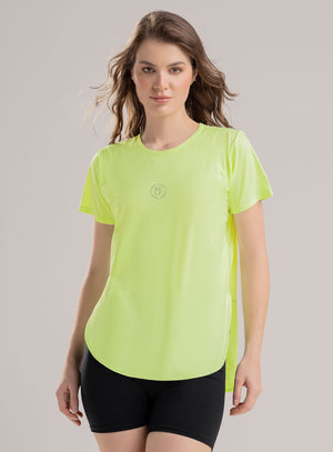 Camiseta deportiva color verde para mujer, marca BABALÚ, referencia 113893, vista frontal. Compra al por mayor en int.babalu.com.co en USD.