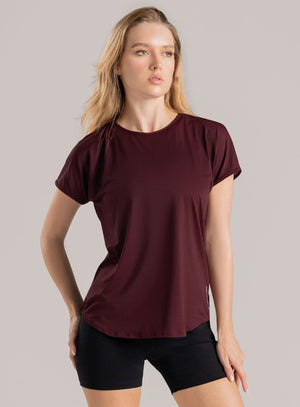 Camiseta deportiva color vino tinto para mujer, marca BABALÚ, referencia 114003, vista frontal. Compra al por mayor en int.babalu.com.co en USD.