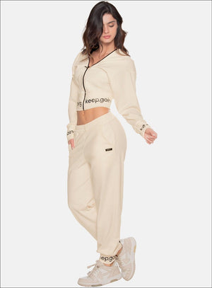 Jogger deportivo color marfil para mujer, marca BABALÚ, referencia 109473, vista frontal. Compra al por mayor en int.babalu.com.co en USD.