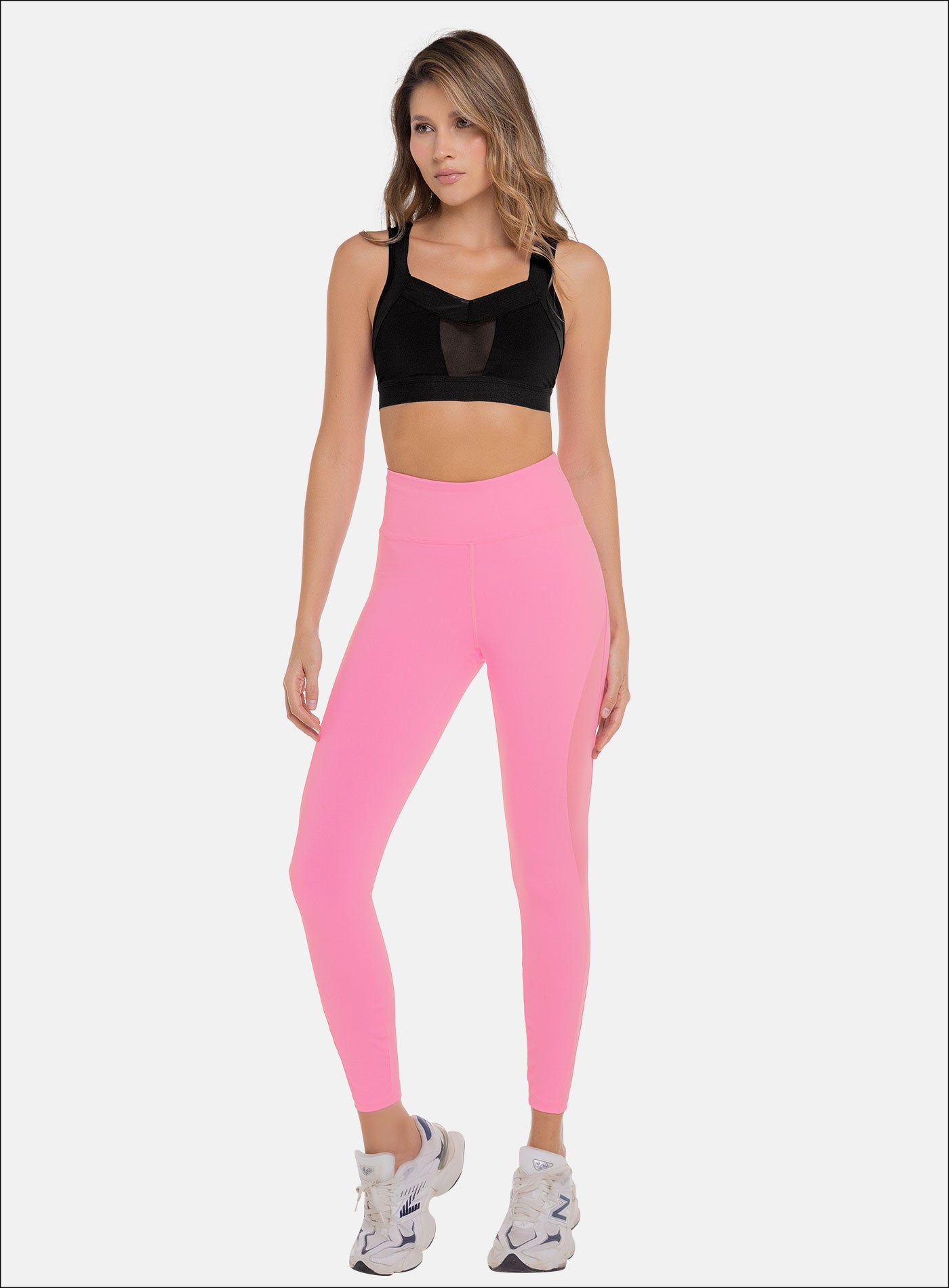 LEGGINS DEPORTIVO EN TELA SUPPLEX CON INSERTOS EN MALLA