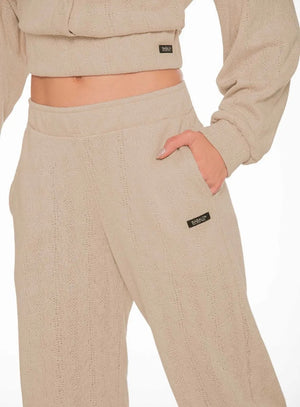 Pantalon casual color beige para mujer, marca BABALÚ, referencia 111573, vista detalle. Compra al por mayor en int.babalu.com.co en USD.