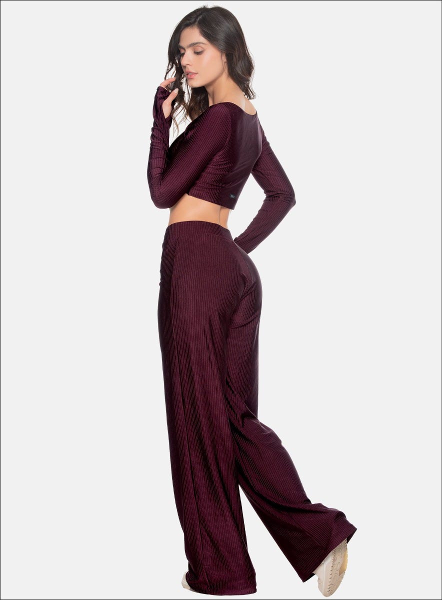 PANTALON BOTA ANCHA EN TELA ACANALADA  EFECTO BRILLANTE