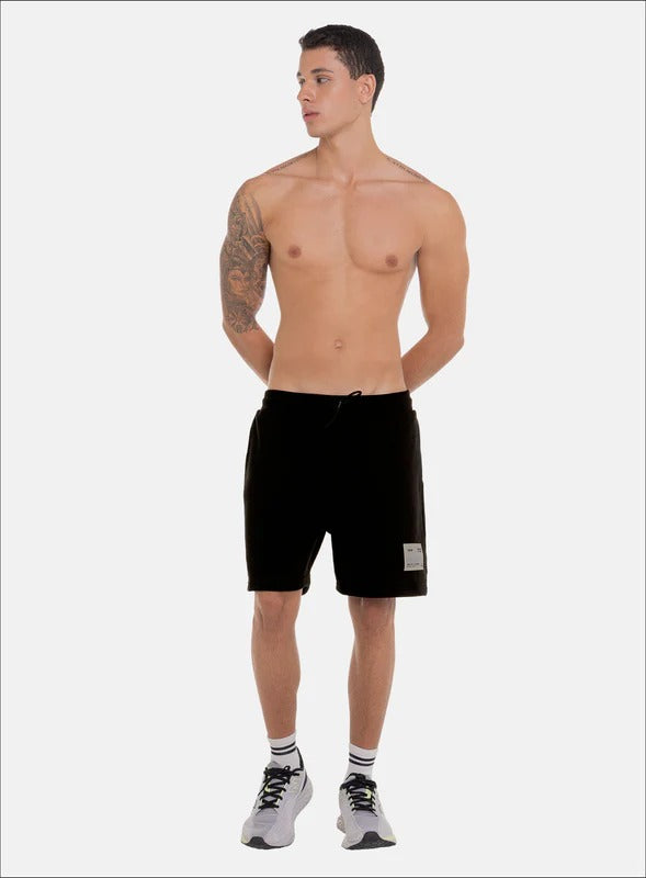 PANTALONETA EN TELA BURDA CON ESTAMPADO