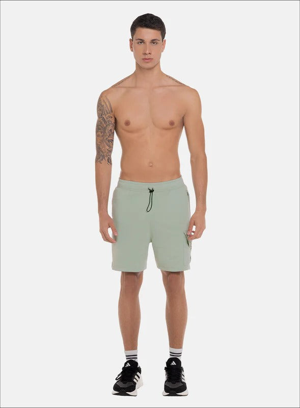 PANTALONETA EN TELA BURDA CON BOLSILLO SOBREPUESTO