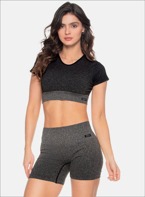 Top deportivo color negro para mujer, marca BABALÚ, referencia 109273, vista frontal. Compra al por mayor en int.babalu.com.co en USD.
