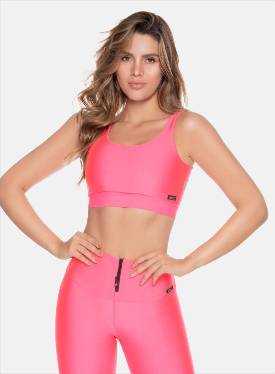 TOP DEPORTIVO CON TELA EFECTO BRILLANTE  CRUZADO EN ESPALDA CON ELASTICO ESPUESTO CON BROCHE PARA MEJOR COMONIDAD