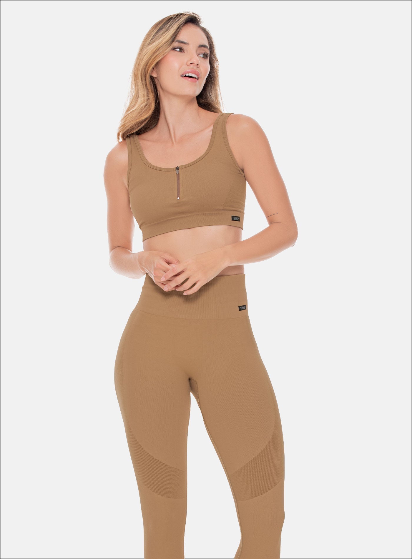 SEAMLESS SPORTS TOP