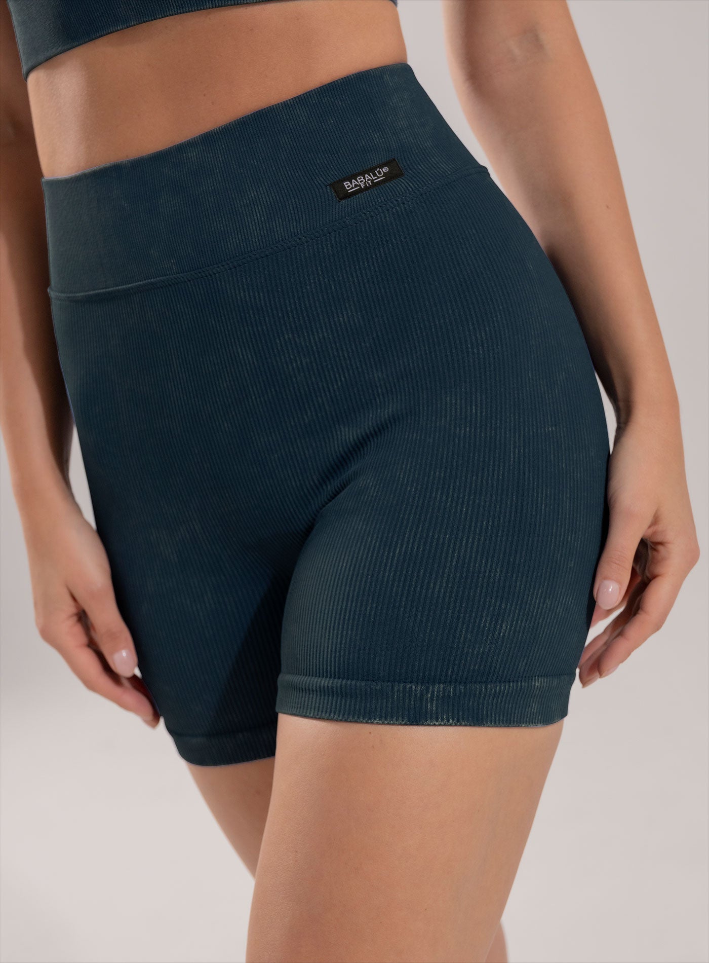 SHORT DEPORTIVO SIN COSTURAS - PRECIO ESPECIAL
