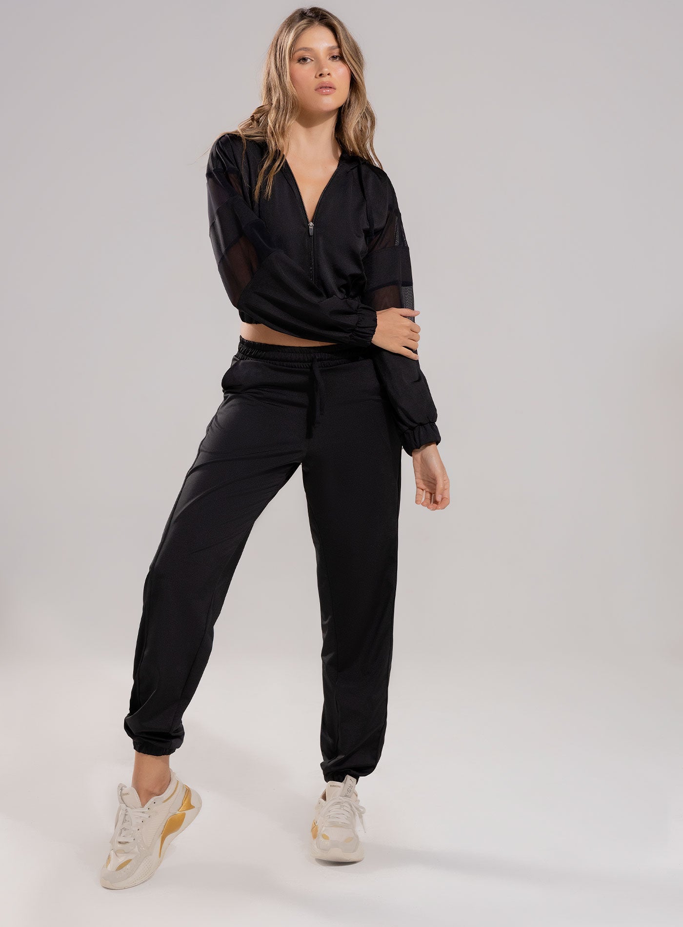 PANTALÓN DEPORTIVO CON SESGOS AÉREOS - PRECIO ESPECIAL