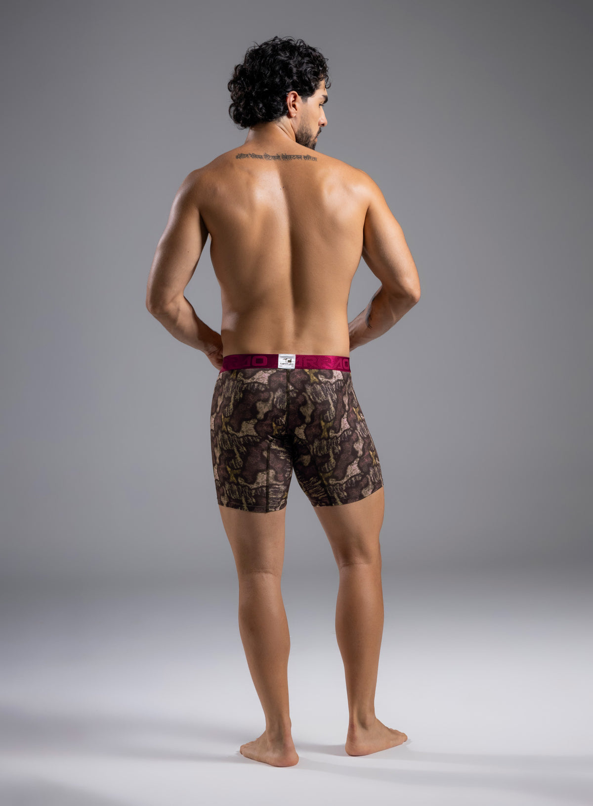 Boxer microfibra color cafe para hombre, marca TARRAO, referencia 74261e, vista trasera. Compra al por mayor en int.babalu.com.co en USD.