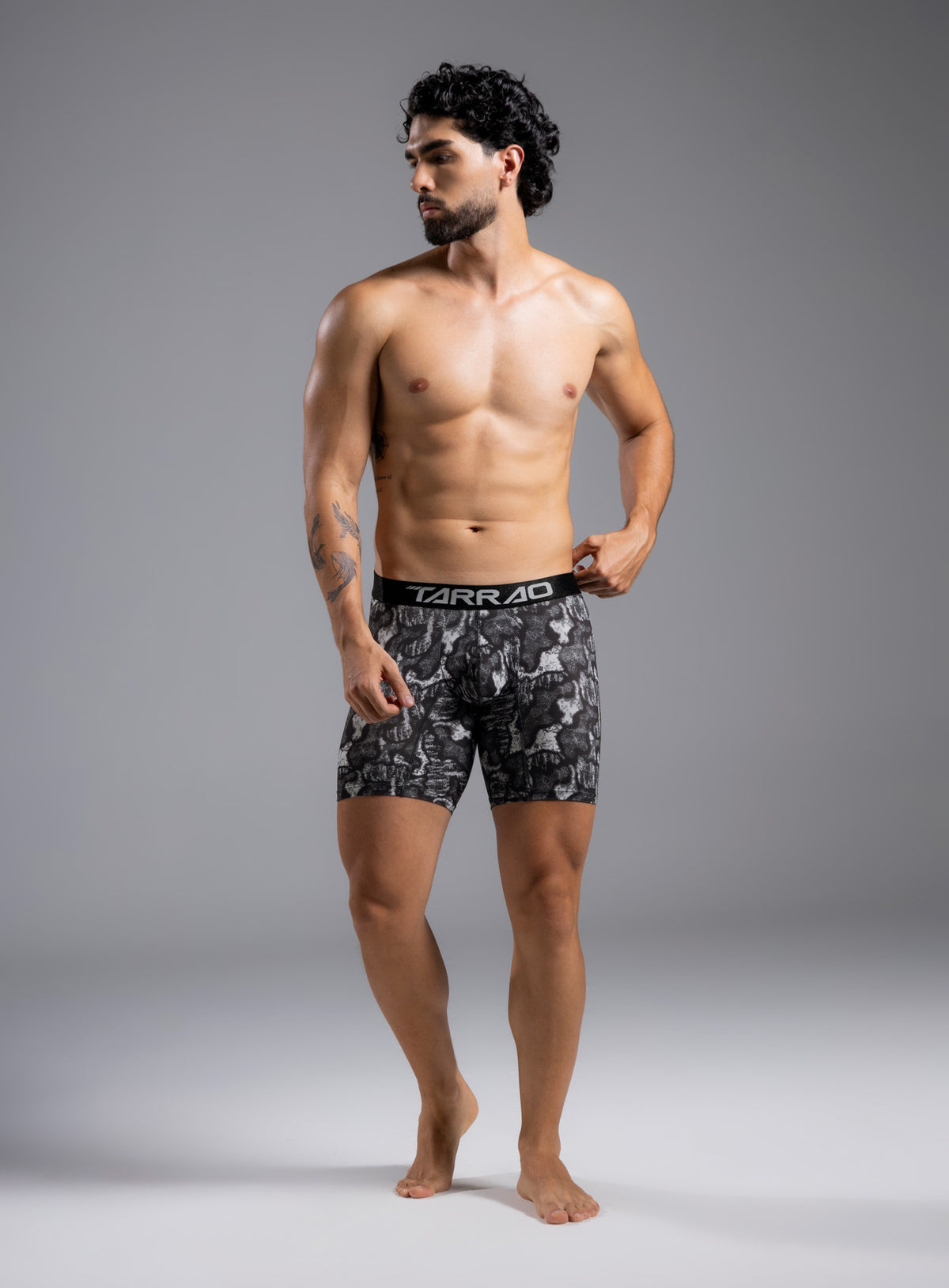 Boxer microfibra color gris para hombre, marca TARRAO, referencia 74261e, vista frontal. Compra al por mayor en int.babalu.com.co en USD.