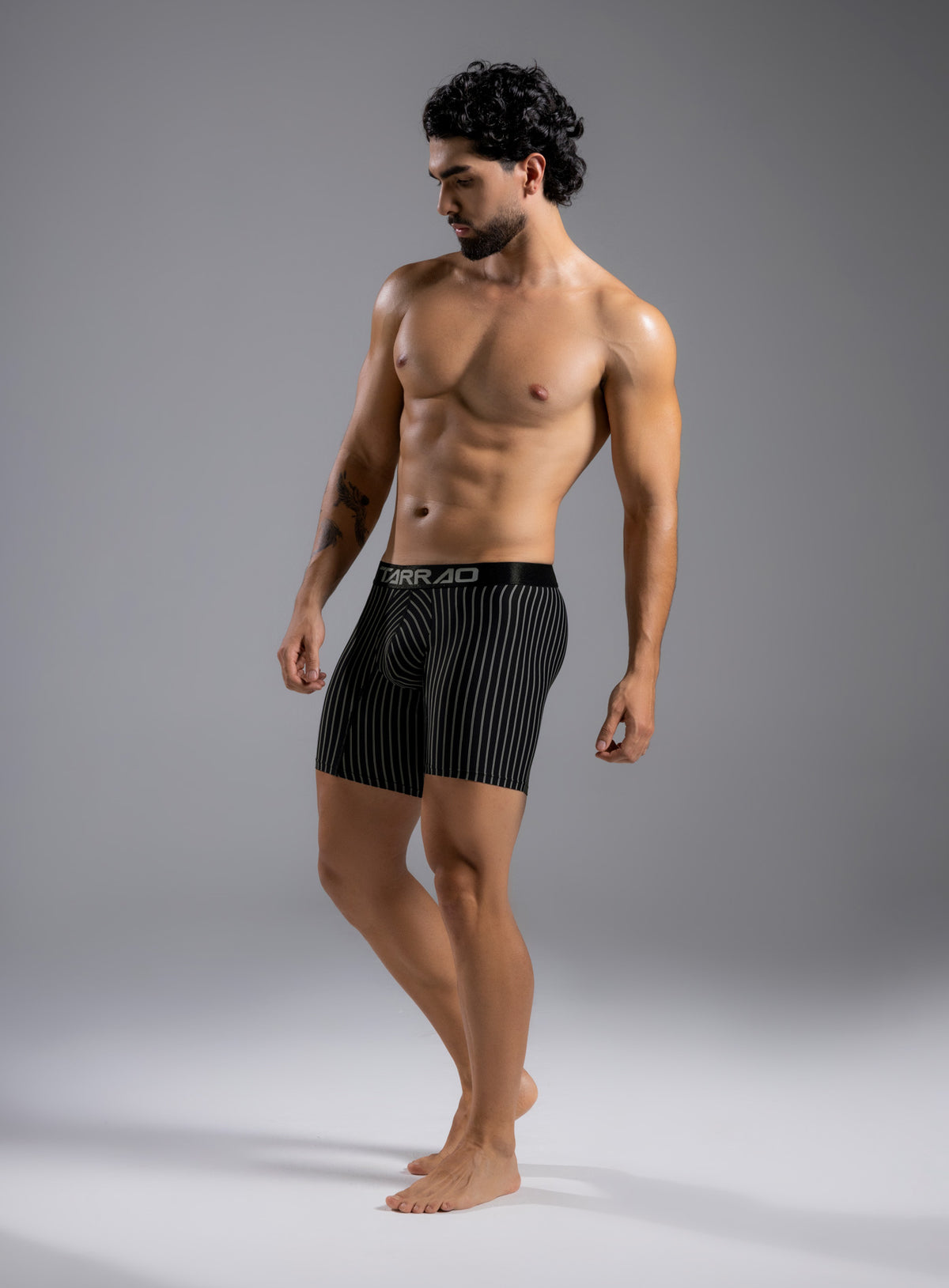 Boxer microfibra color negro para hombre, marca TARRAO, referencia 17001i, vista lateral. Compra al por mayor en int.babalu.com.co en USD.