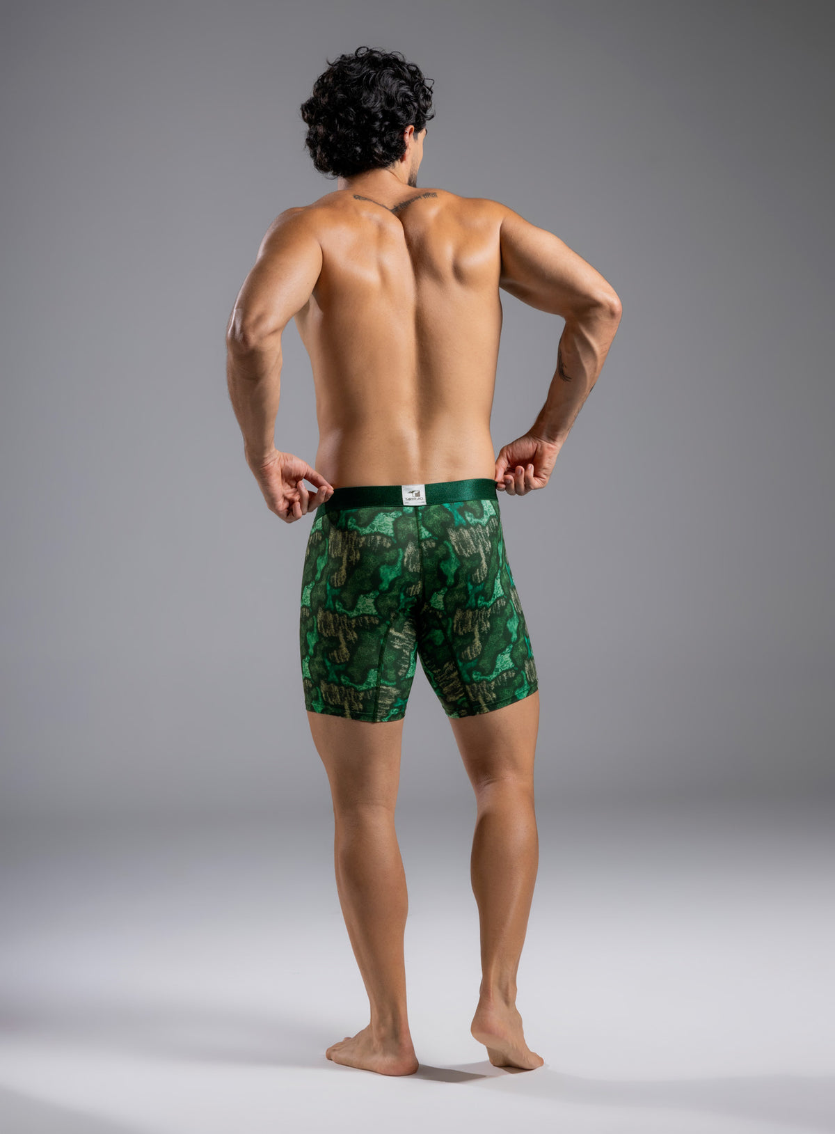 Boxer microfibra color verde esmera para hombre, marca TARRAO, referencia 74261e, vista trasera. Compra al por mayor en int.babalu.com.co en USD.