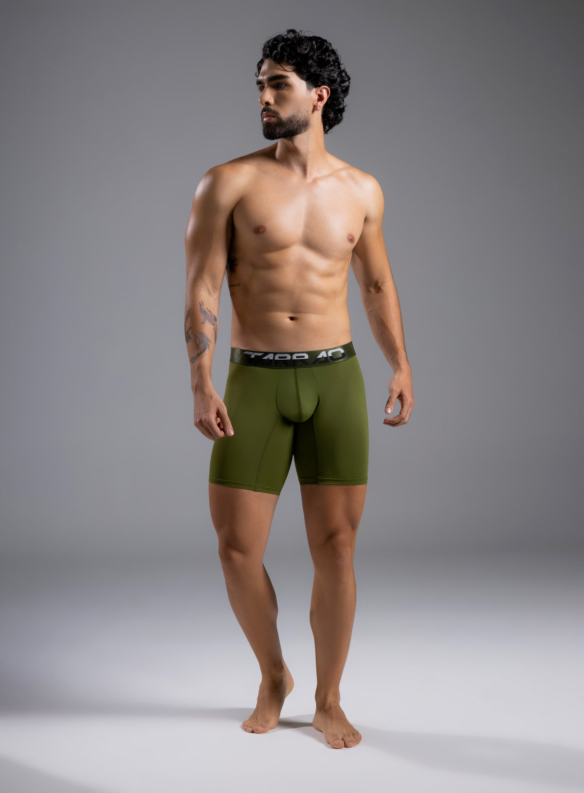 Boxer microfibra color verde para hombre, marca TARRAO, referencia 17001h, vista frontal. Compra al por mayor en int.babalu.com.co en USD.