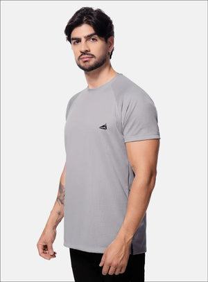Camiseta deportiva color gris para hombre, marca INIZIO, referencia 86536, vista lateral. Compra al por mayor en int.babalu.com.co en USD.