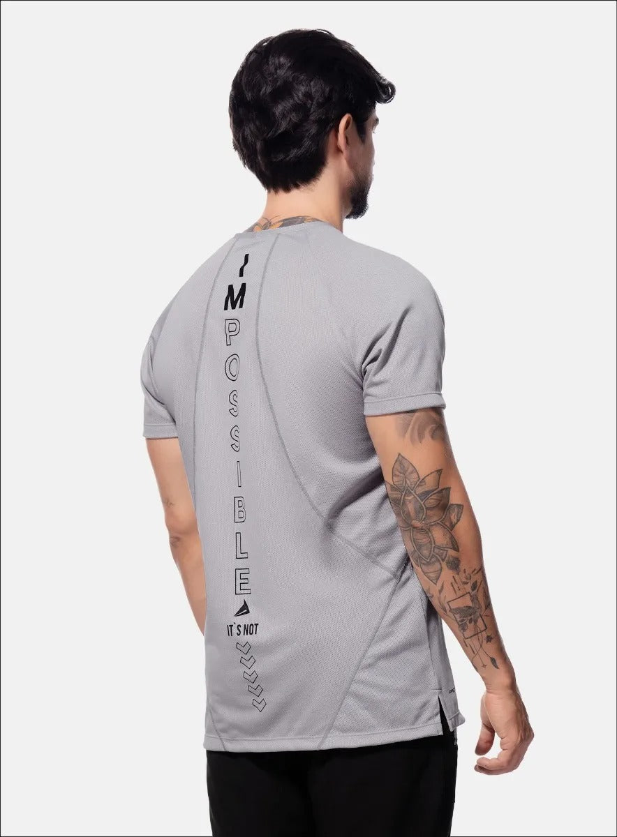 Camiseta deportiva color gris para hombre, marca INIZIO, referencia 86536, vista trasera. Compra al por mayor en int.babalu.com.co en USD.