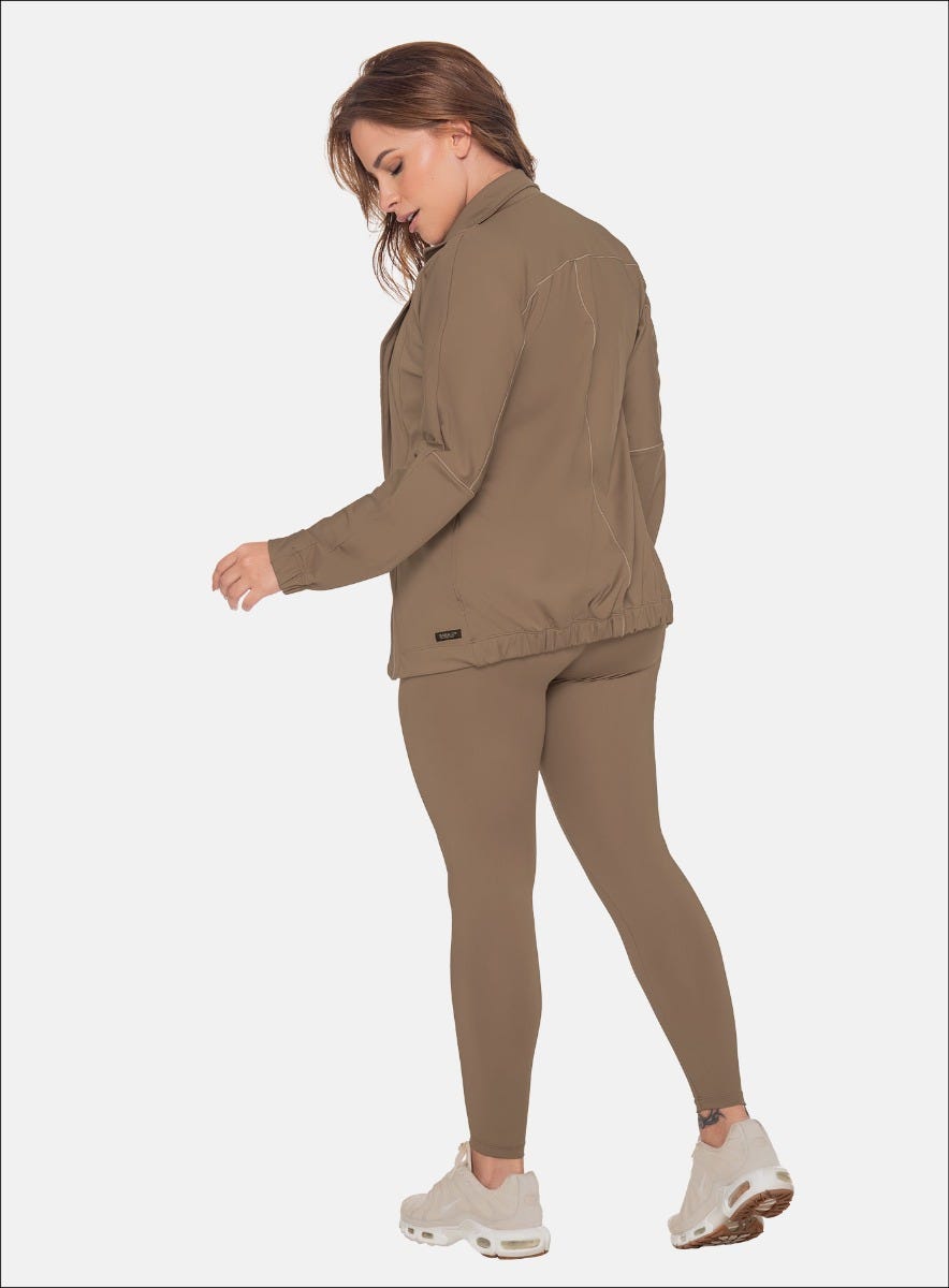 Chaqueta casual color arequipe para mujer, marca BABALÚ, referencia 111223, vista trasera. Compra al por mayor en int.babalu.com.co en USD.