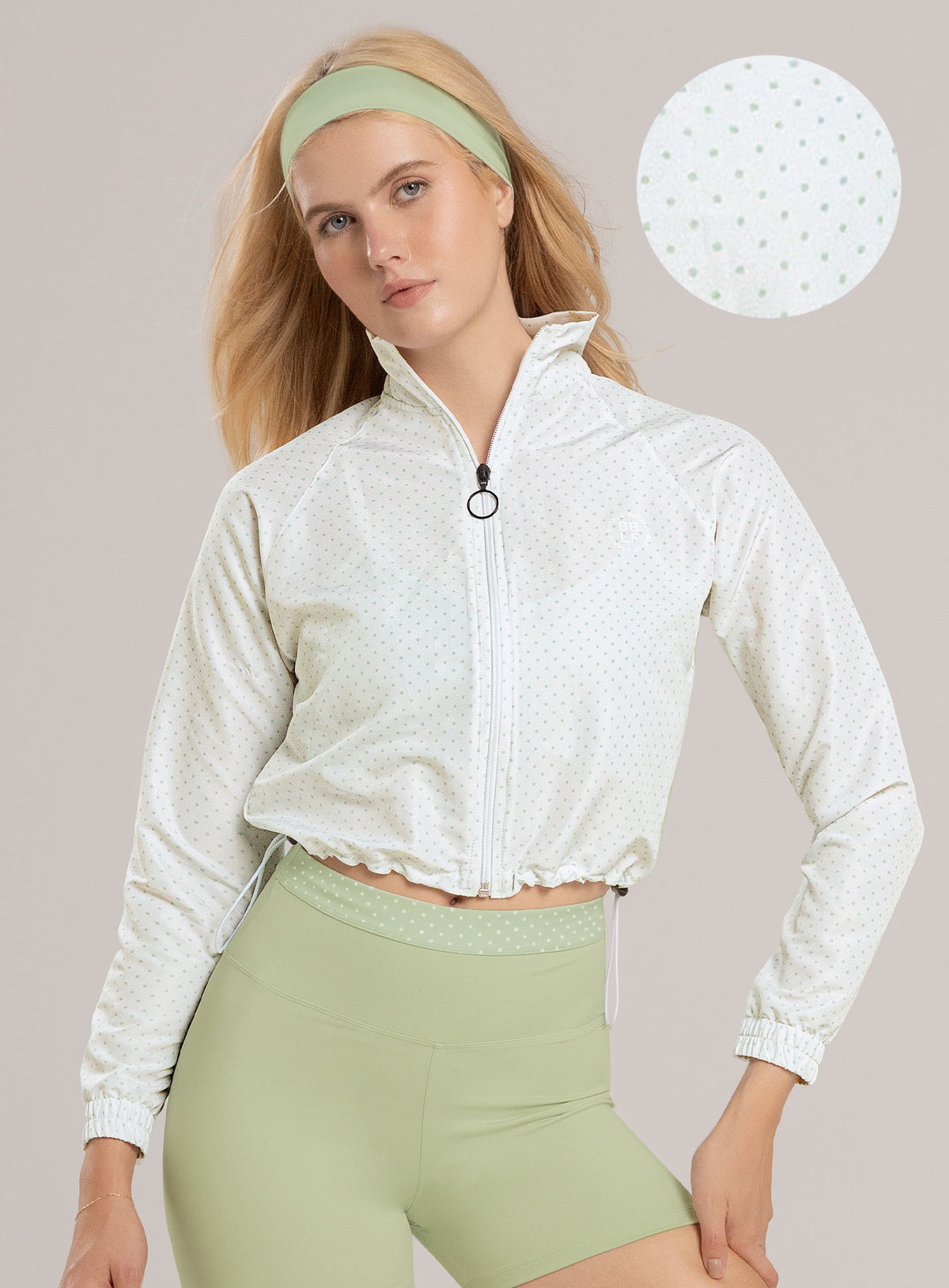 Chaqueta deportiva color verde para mujer, marca BABALÚ, referencia 115913, vista frontal. Compra al por mayor en int.babalu.com.co en USD.
