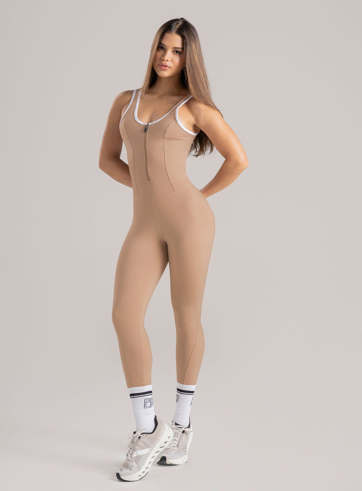 Enterizo deportivo color arequipe para mujer, marca BABALÚ, referencia 113903, vista frontal. Compra al por mayor en int.babalu.com.co en USD.