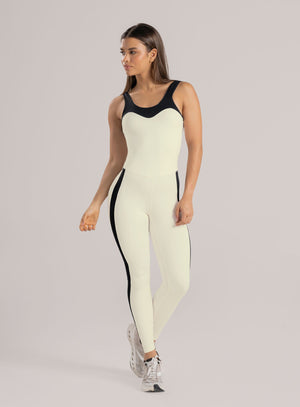 Enterizo deportivo color marfil para mujer, marca BABALÚ, referencia 114743, vista frontal. Compra al por mayor en int.babalu.com.co en USD.