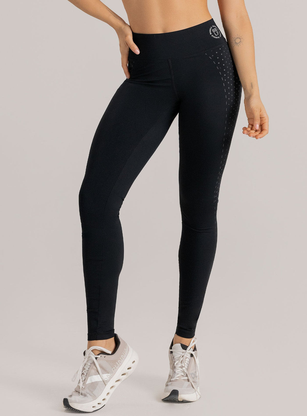 Leggins deportivo color negro para mujer, marca BABALÚ, referencia 113263, vista frontal. Compra al por mayor en int.babalu.com.co en USD.