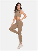 LEGGINS DEPORTIVO DAMA CON BOLSILLOSEN COSTADOS CON CIERRE INVISIBLE ENLATERALES ELANTEROS, CON RUEDO CON SESGO EN CONTRASTE