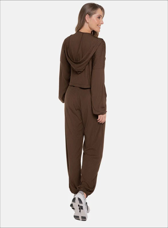 Pantalon casual color cafe para mujer, marca BABALÚ, referencia 111713, vista trasera. Compra al por mayor en int.babalu.com.co en USD.