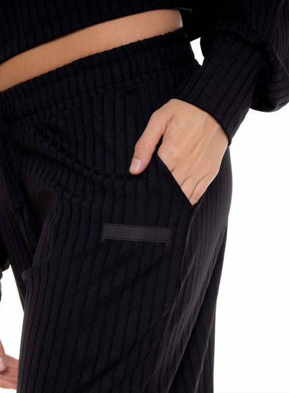 Pantalon casual color negro para mujer, marca BABALÚ, referencia 111713, vista detalle. Compra al por mayor en int.babalu.com.co en USD.