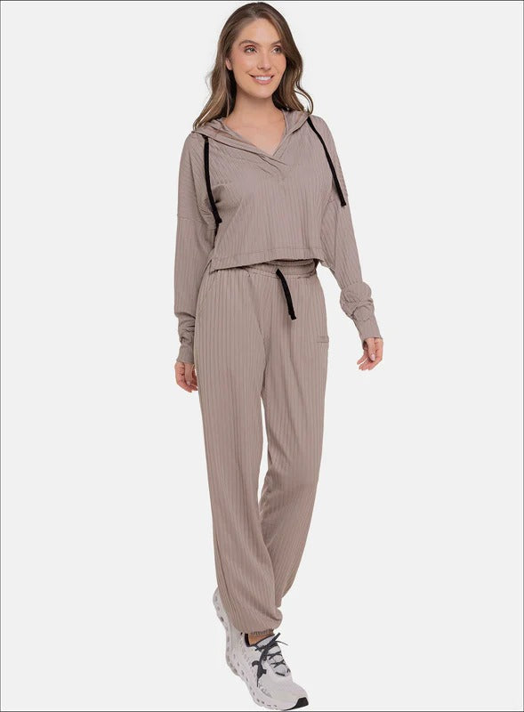 Pantalon casual color taupe para mujer, marca BABALÚ, referencia 111713, vista frontal. Compra al por mayor en int.babalu.com.co en USD.