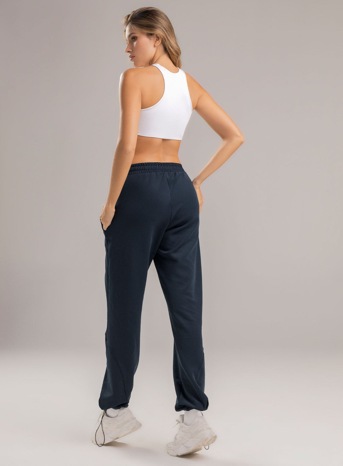 Pantalon deportivo color azul para mujer, marca BABALÚ, referencia 113733, vista trasera. Compra al por mayor en int.babalu.com.co en USD.