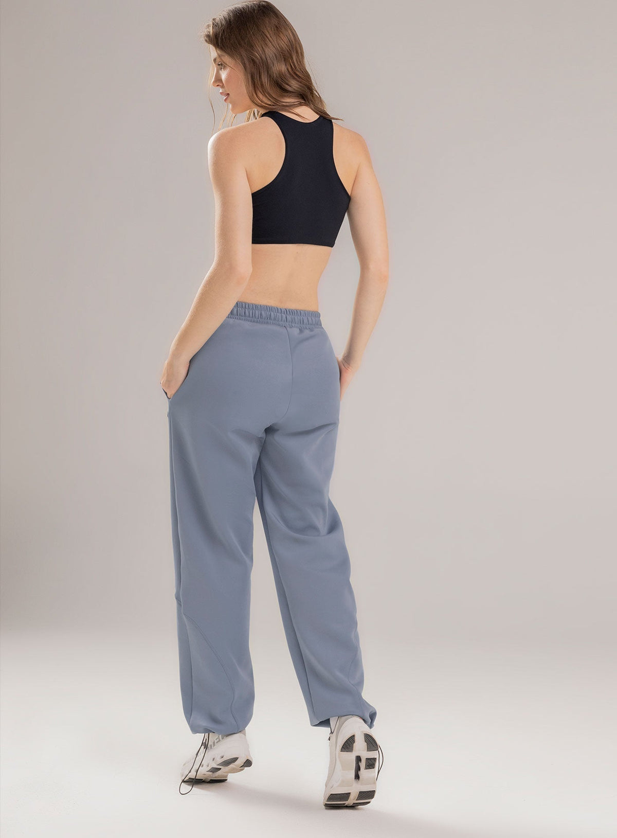 Pantalon deportivo color azul para mujer, marca BABALÚ, referencia 113733, vista trasera. Compra al por mayor en int.babalu.com.co en USD.