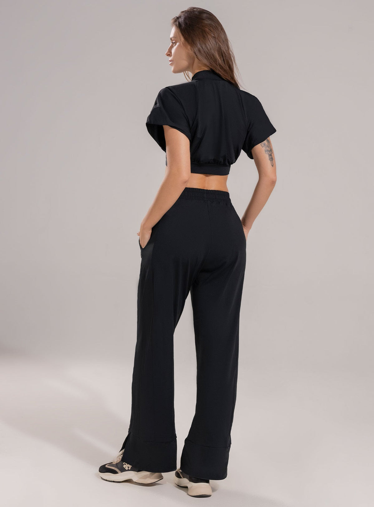 Pantalon deportivo color negro para mujer, marca BABALÚ, referencia 112273, vista trasera. Compra al por mayor en int.babalu.com.co en USD.