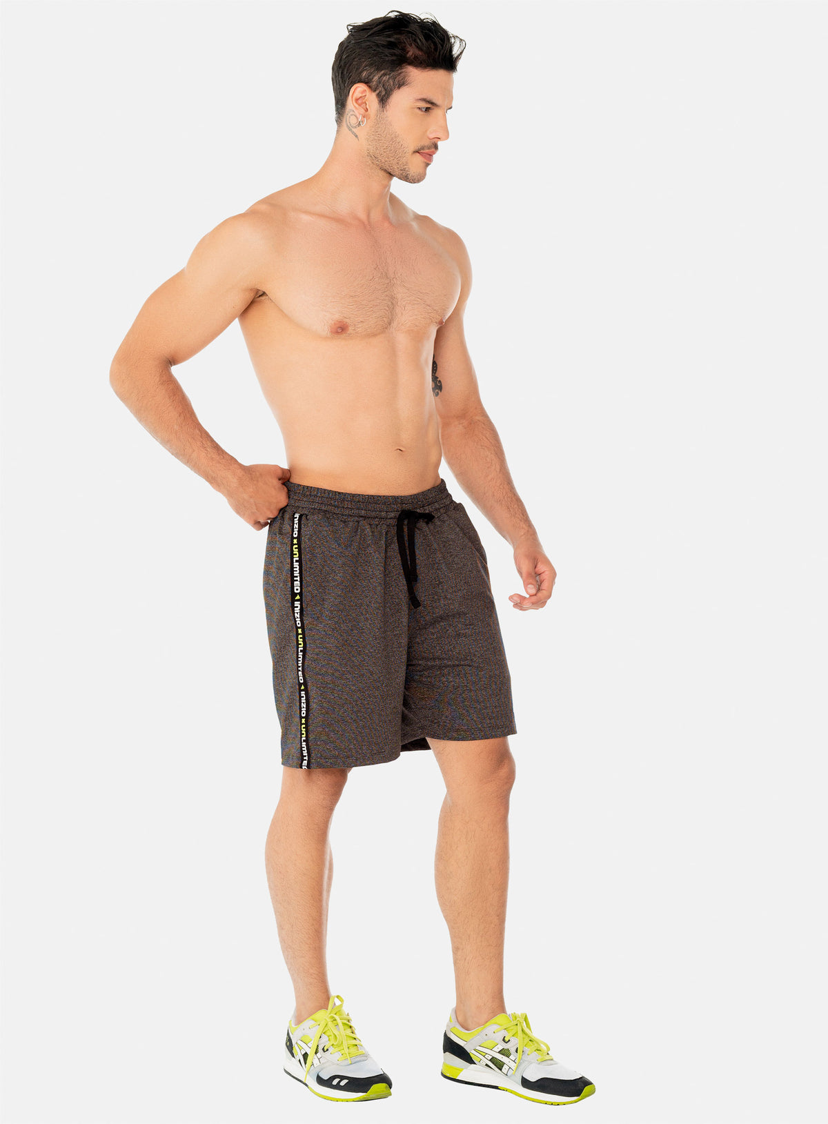 Pantaloneta deportiva color negro para hombre, marca INIZIO, referencia 86366, vista lateral. Compra al por mayor en int.babalu.com.co en USD.