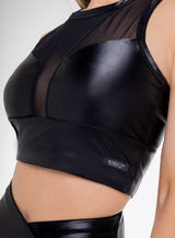 TOP DEPORTIVO CON INSERTOS EN MALLA TELA APARIENCIA CUERO