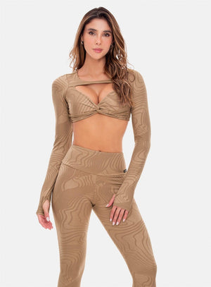 Top deportivo color beige para mujer, marca BABALÚ, referencia 107533, vista frontal. Compra al por mayor en int.babalu.com.co en USD.
