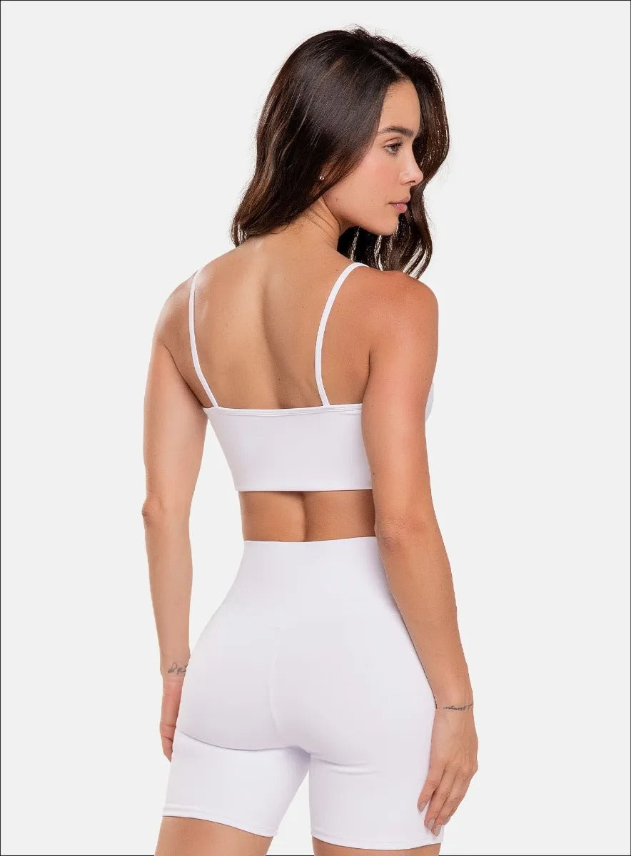 Top deportivo color blanco para mujer, marca BABALÚ, referencia 15943, vista trasera. Compra al por mayor en int.babalu.com.co en USD.