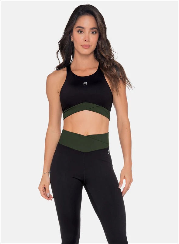 Top deportivo color negro para mujer, marca BABALÚ, referencia 111153, vista frontal. Compra al por mayor en int.babalu.com.co en USD.