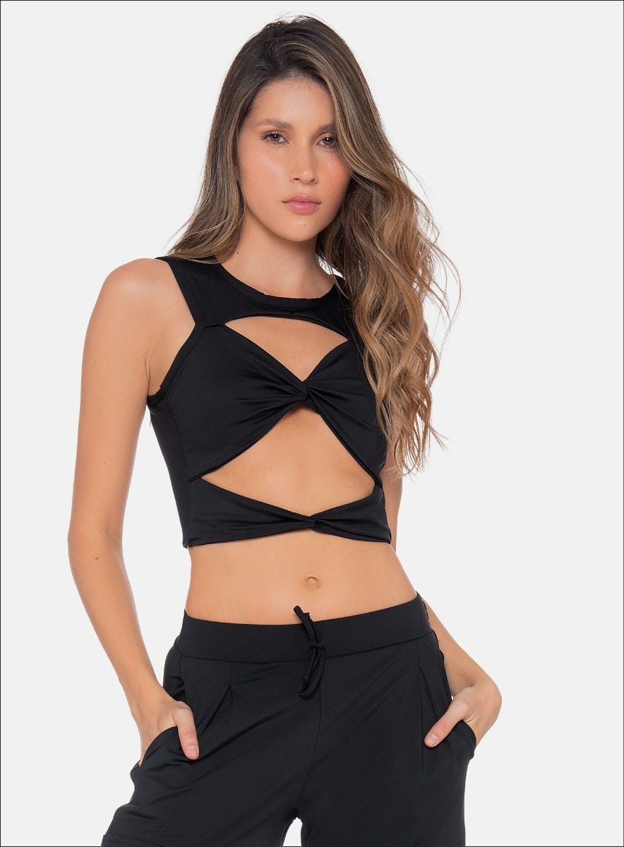 Top deportivo color negro para mujer, marca BABALÚ, referencia 111423, vista frontal. Compra al por mayor en int.babalu.com.co en USD.
