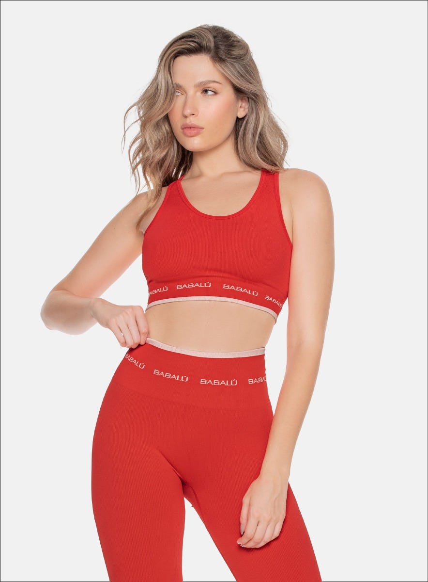 Top deportivo color rojo para mujer, marca BABALÚ, referencia 109293, vista frontal. Compra al por mayor en int.babalu.com.co en USD.