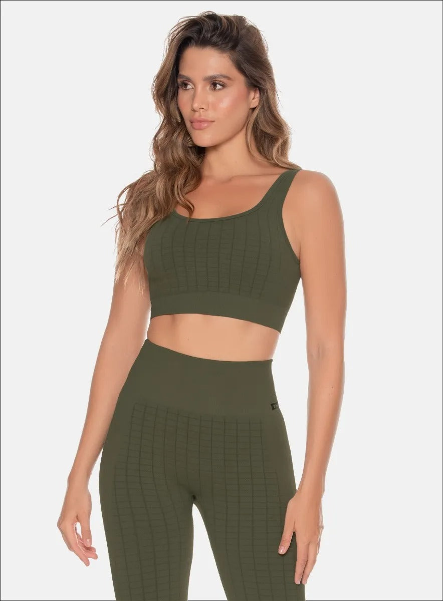 Top deportivo color verde para mujer, marca BABALÚ, referencia 109863, vista frontal. Compra al por mayor en int.babalu.com.co en USD.
