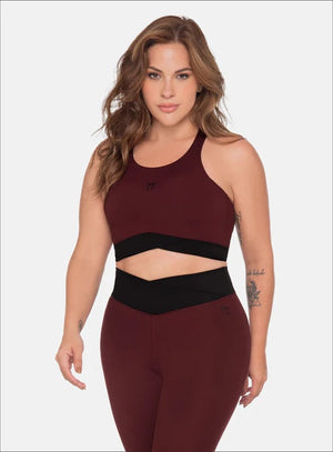 Top deportivo color vino tinto para mujer, marca BABALÚ, referencia 111153, vista frontal. Compra al por mayor en int.babalu.com.co en USD.