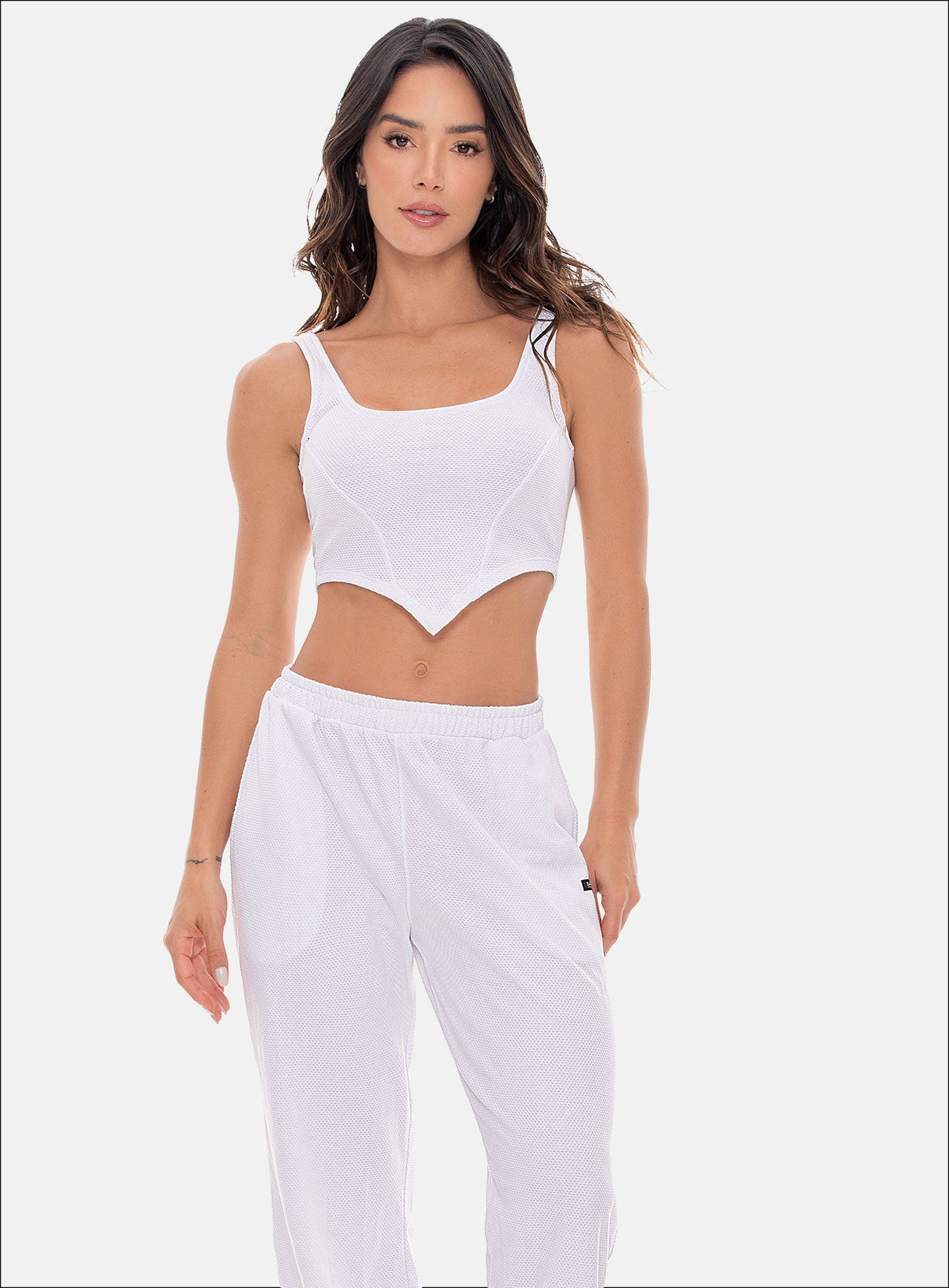 Top deportivo para mujer, marca BABALÚ, referencia 107983, vista detalle. Compra al por mayor en int.babalu.com.co en USD.