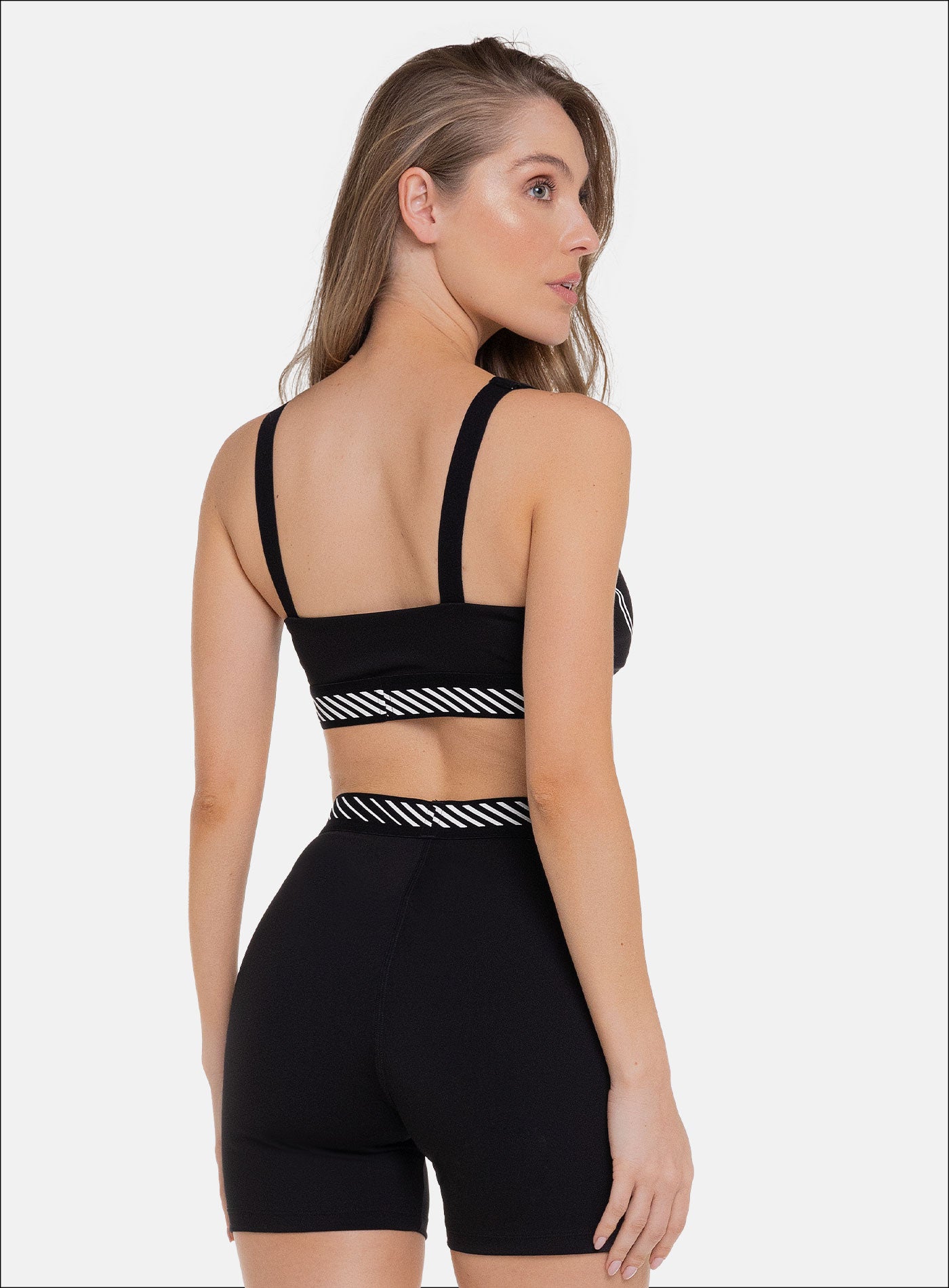 TOP DEPORTIVO ESTAMPADO TELA KIARA