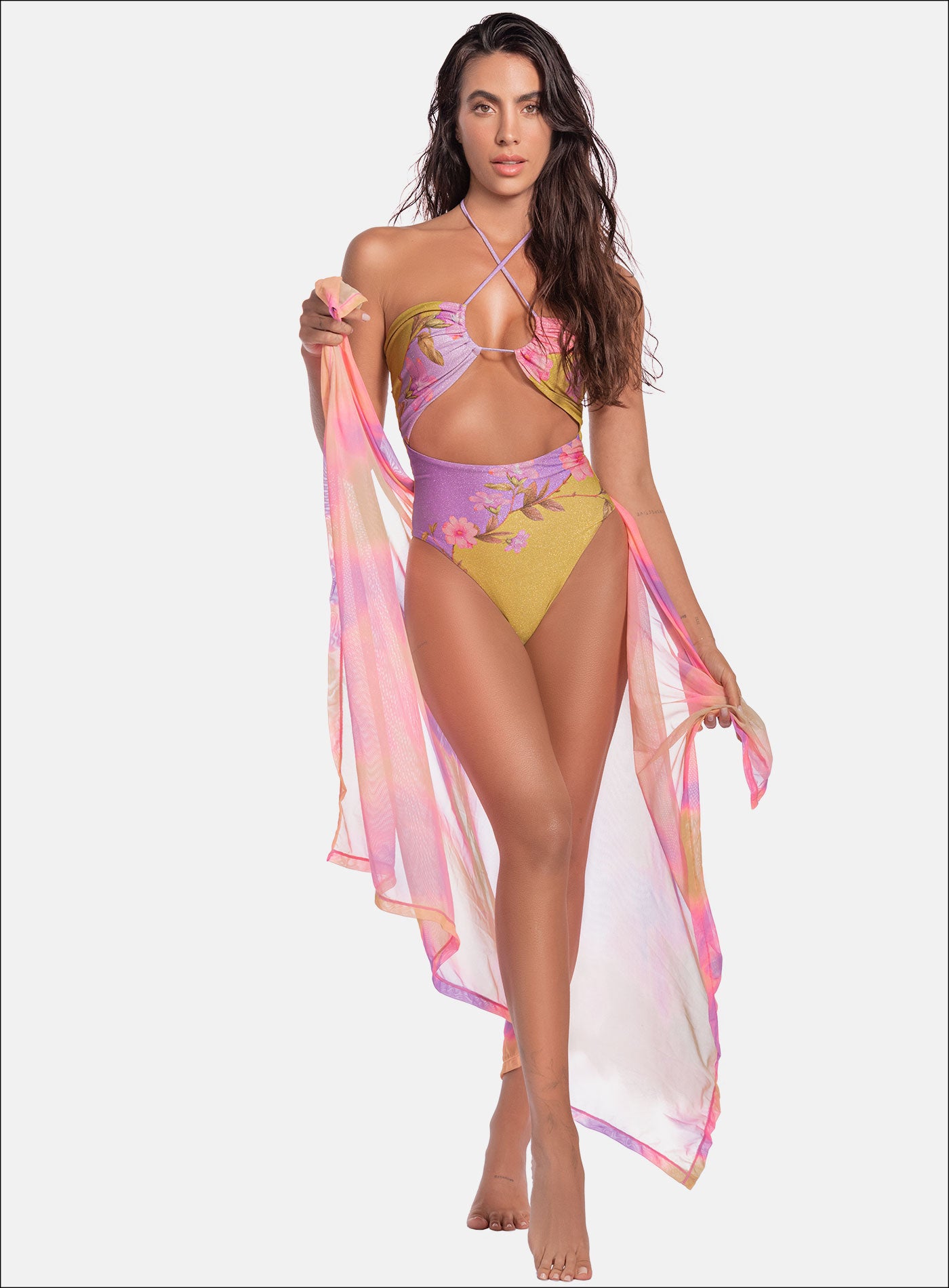 VESTIDO DE BAÑO ENTERO TELA EFECTO BRILLO SUBLIMADO EN FLORES